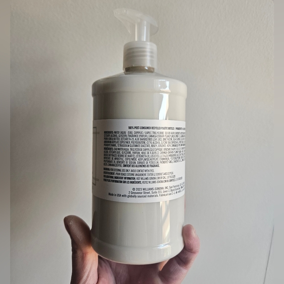 Williams Sonoma White Gardenia Hand Lotion - 16oz - Picture 3 of 5